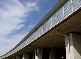 先端改良形吸音装置